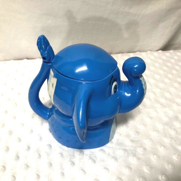 The Greatest Show On Earth Flip Top Cup Blue Eleph - Picture 5 of 6